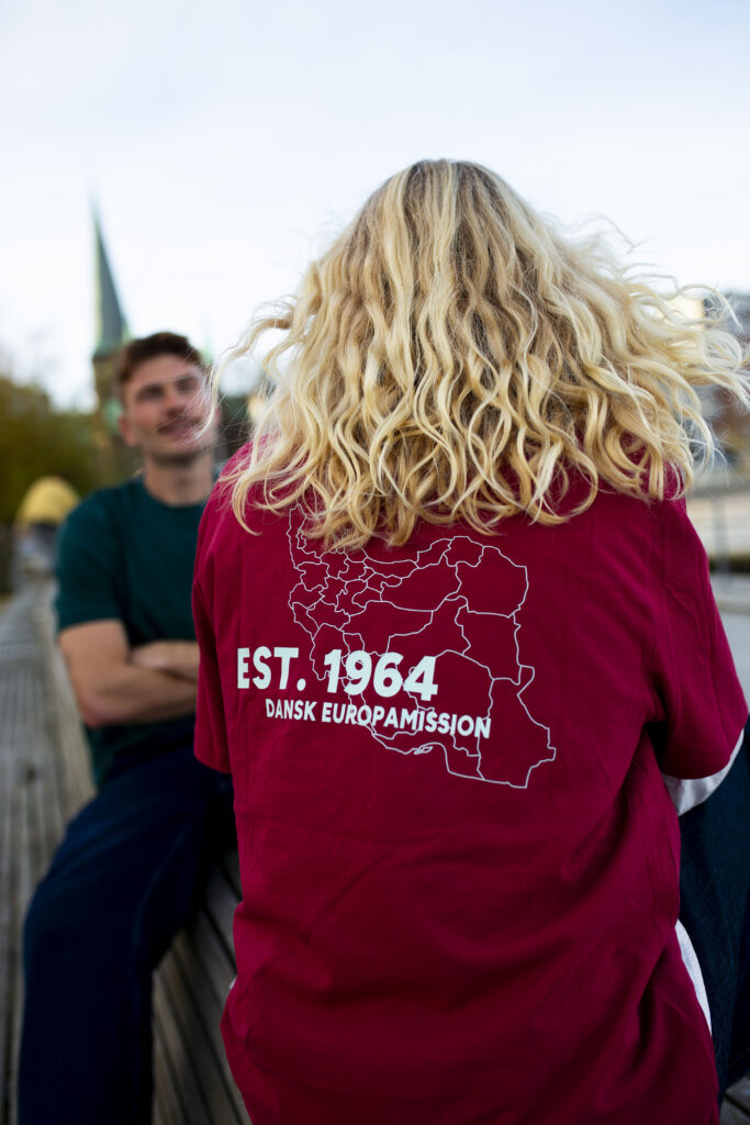 Iran mørk rød T-shirt